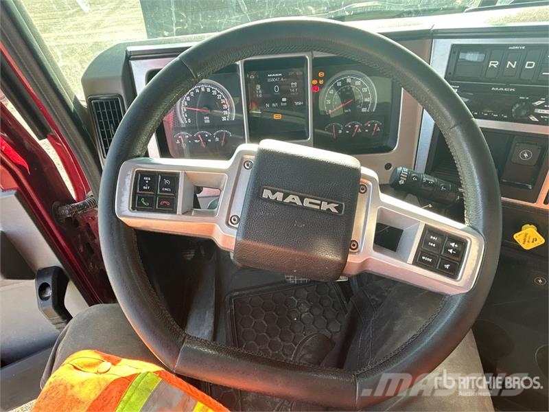 Mack Granite 傾卸式卡車