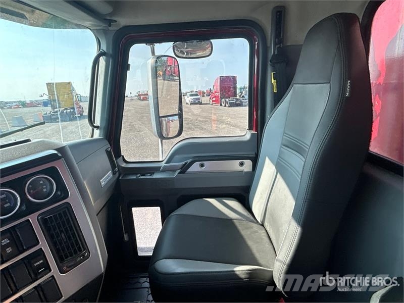 Mack Granite 傾卸式卡車