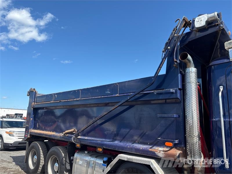 Mack Granite 8x4 Twin-Steer T/A Dump Truck Lastbiler med tip