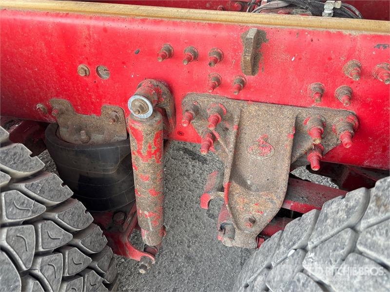 Mack Granite 8x4 Twin-Steer T/A Dump Truck Kipper