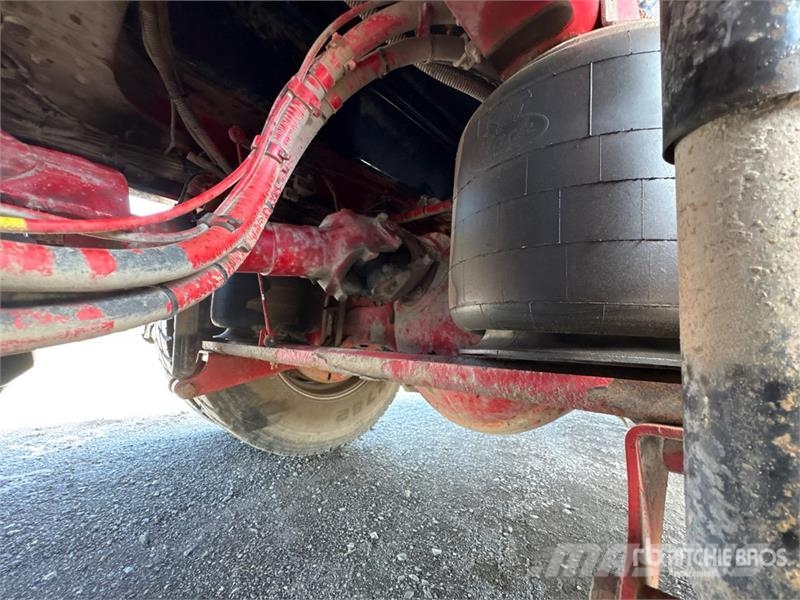 Mack Granite 8x4 Twin-Steer T/A Dump Truck Lastbiler med tip