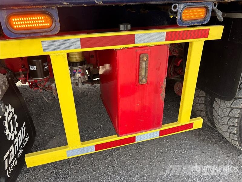 Mack Granite 8x4 Twin-Steer T/A Dump Truck Kipper