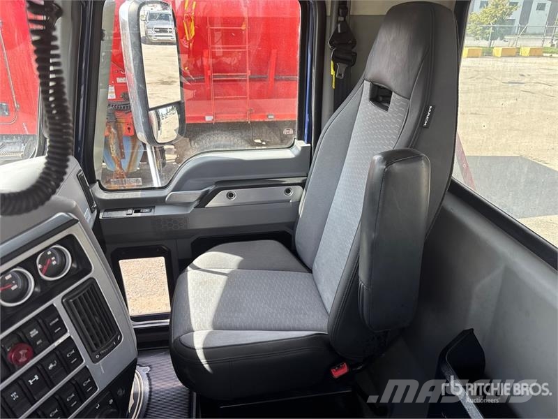 Mack Granite 8x4 Twin-Steer T/A Dump Truck Kipper