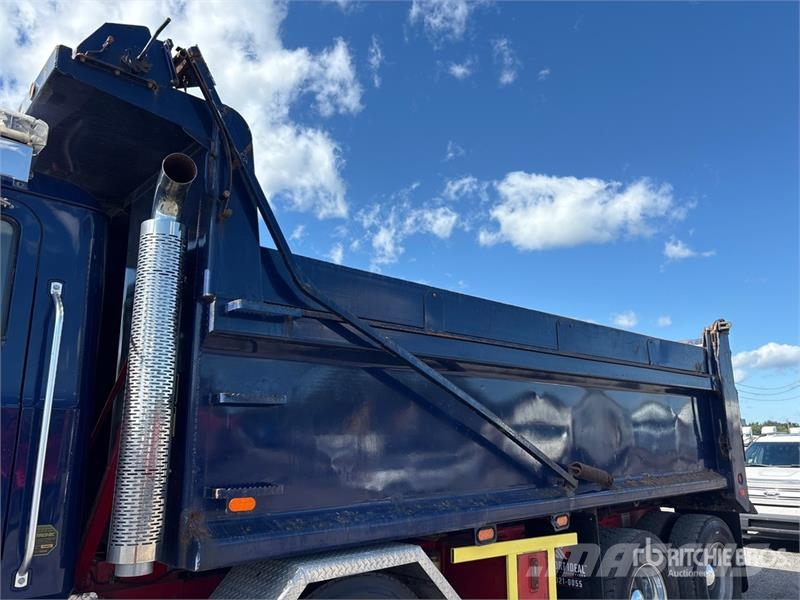 Mack Granite 8x4 Twin-Steer T/A Dump Truck Lastbiler med tip