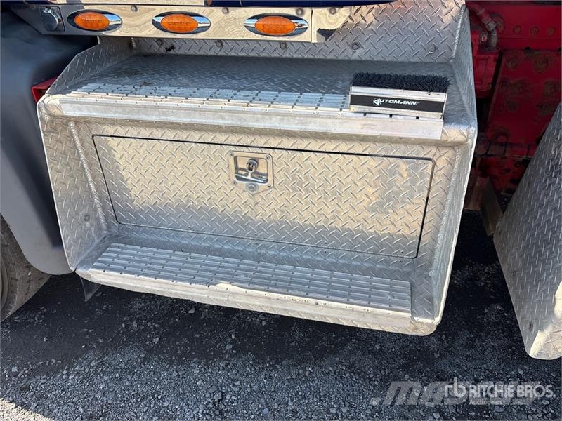 Mack Granite 8x4 Twin-Steer T/A Dump Truck Lastbiler med tip