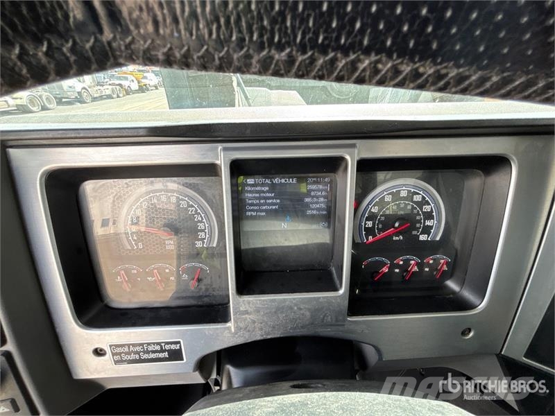 Mack Granite 8x4 Twin-Steer T/A Dump Truck Kipper