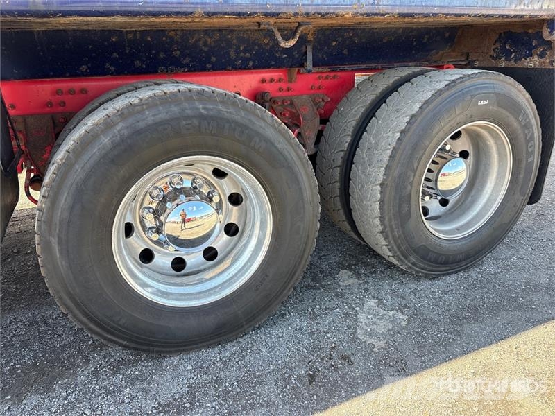 Mack Granite 8x4 Twin-Steer T/A Dump Truck Lastbiler med tip