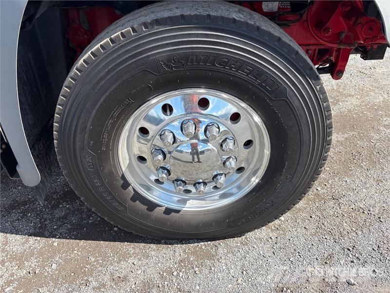 Mack Granite 8x4 Twin-Steer T/A Dump Truck Lastbiler med tip