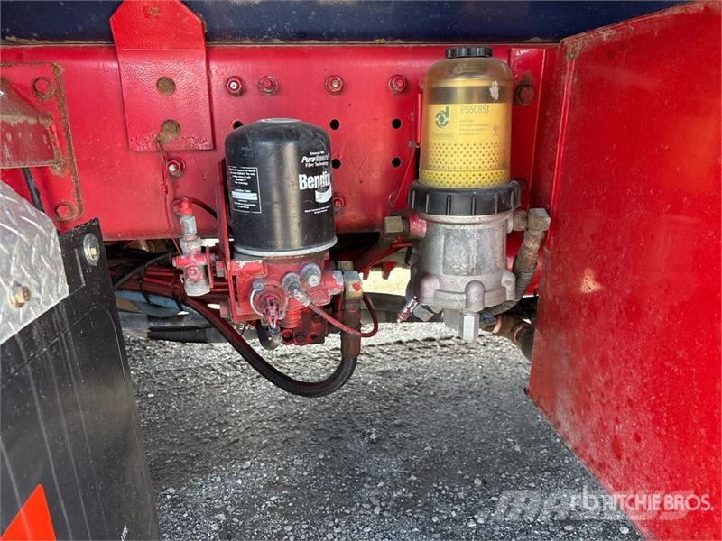 Mack Granite 8x4 Twin-Steer T/A Dump Truck Lastbiler med tip