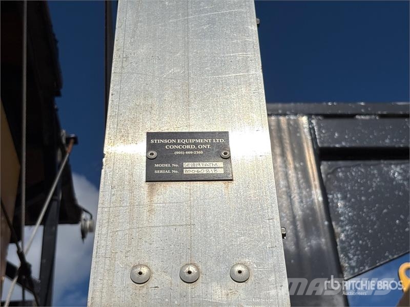 Mack GU700 6x4 Attenuator Truck Közúti karbantartó haszongépek