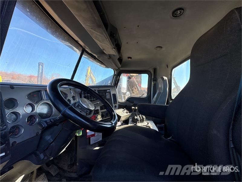 Mack GU713 6x4 Snow Plow Truck Municipal / general purpose vehicles