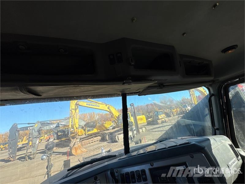 Mack GU713 6x4 Snow Plow Truck Municipal / general purpose vehicles