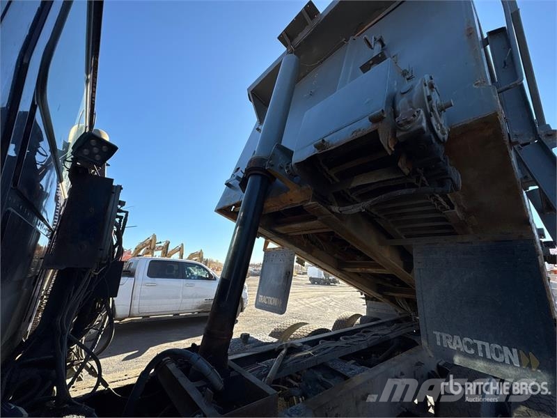 Mack GU713 6x4 Snow Plow Truck Municipal / general purpose vehicles