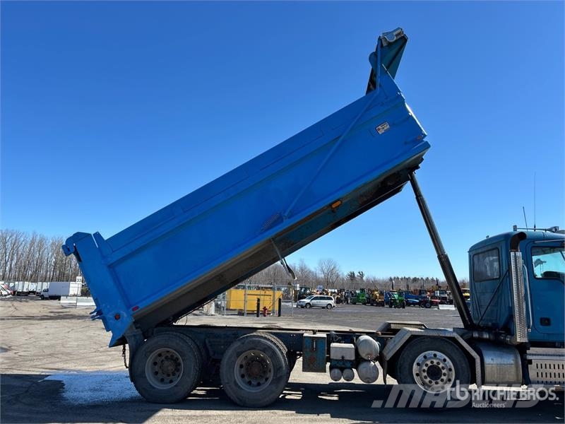 Mack GU813 Kiper tovornjaki