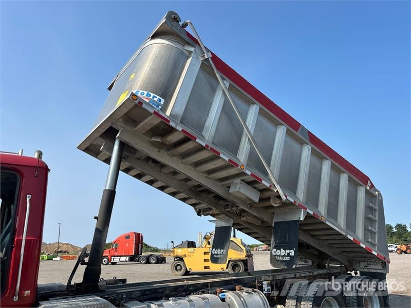 Mack GU813 傾卸式卡車