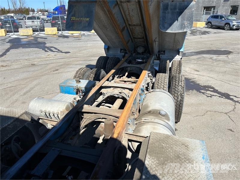 Mack GU813 Kiper tovornjaki