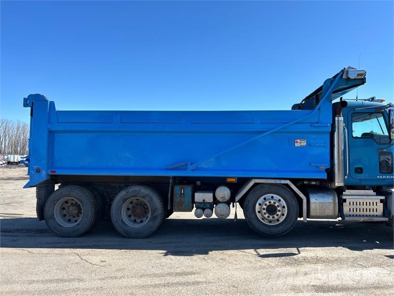 Mack GU813 Kiper tovornjaki