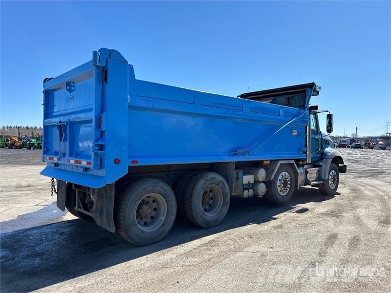 Mack GU813 Kiper tovornjaki