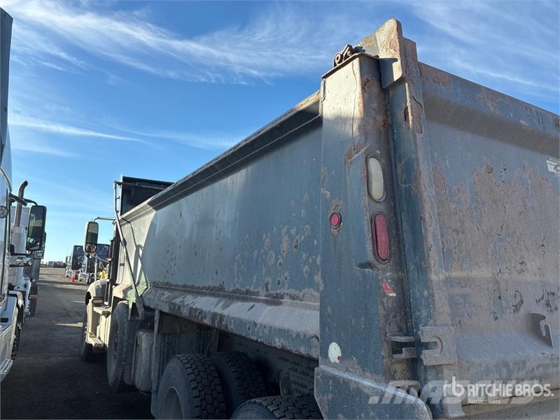 Mack GU813 Tipper trucks