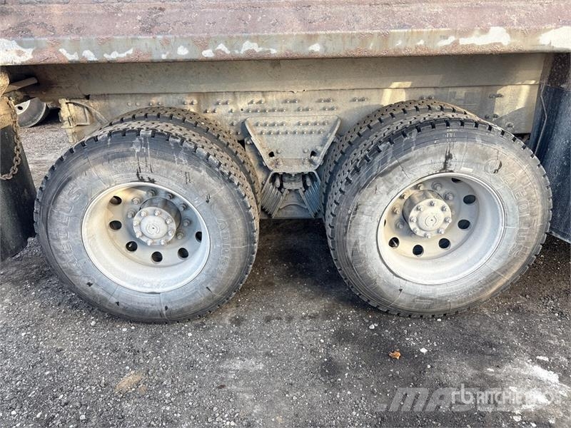 Mack GU813 Tipper trucks