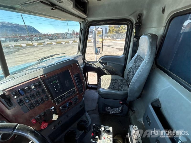 Mack GU813 Kiper tovornjaki