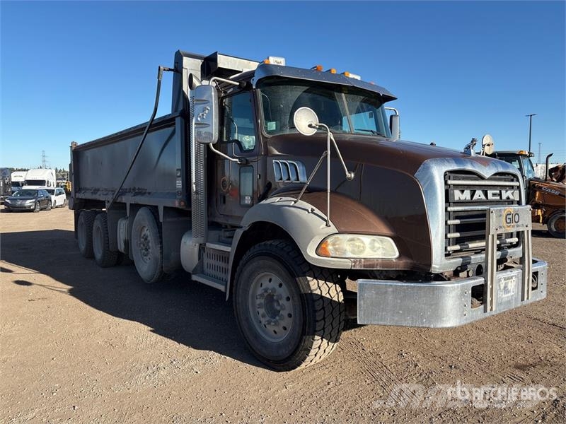 Mack GU813 Tipper trucks