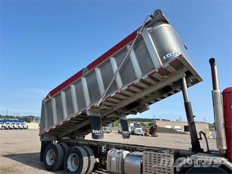 Mack GU813 傾卸式卡車