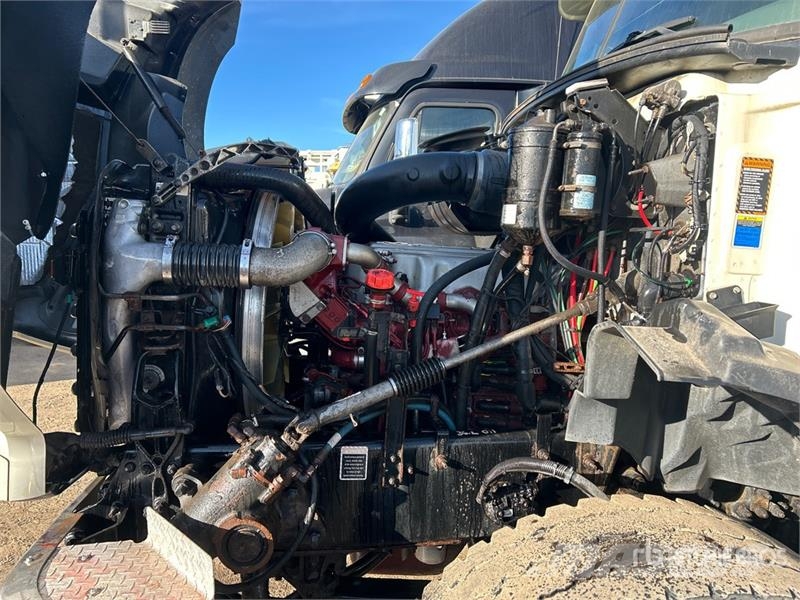 Mack GU813 6x4 Cab and Chassis Кабины