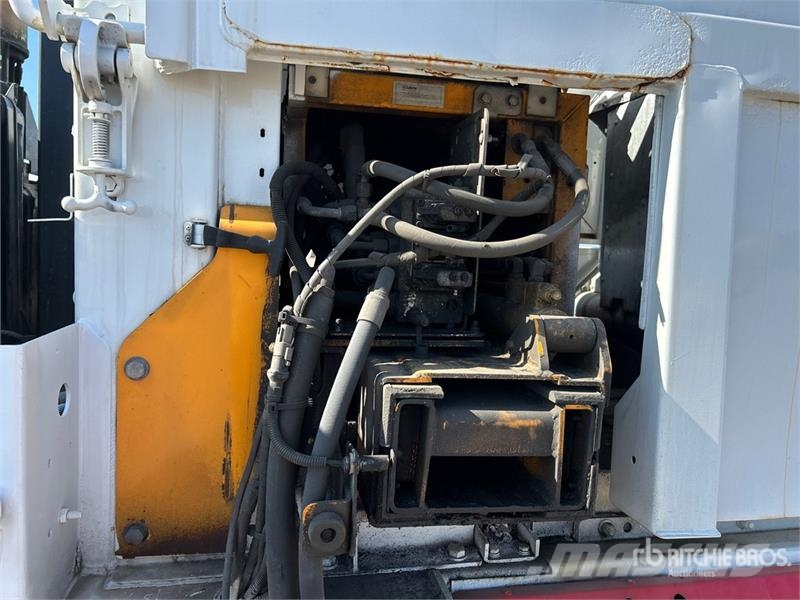 Mack LEU (TerraPro) 6x4 Side Loader Waste Collection Tr Camion dei rifiuti