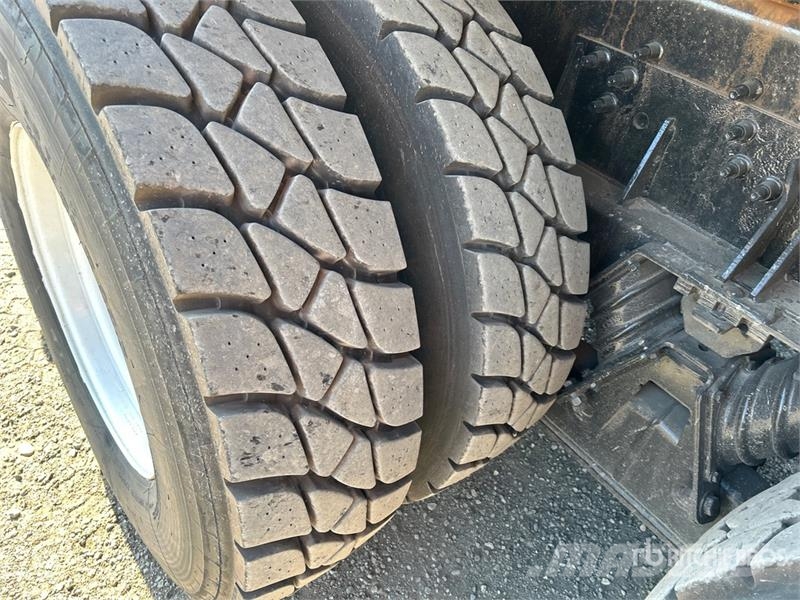 Mack LEU (TerraPro) 6x4 Side Loader Waste Collection Tr Camion dei rifiuti