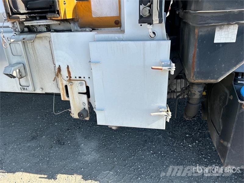 Mack LEU (TerraPro) 6x4 Side Loader Waste Collection Tr Camion dei rifiuti