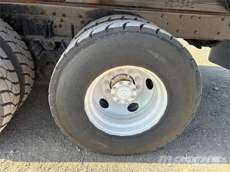 Mack LEU (TerraPro) 6x4 Side Loader Waste Collection Tr Camion dei rifiuti