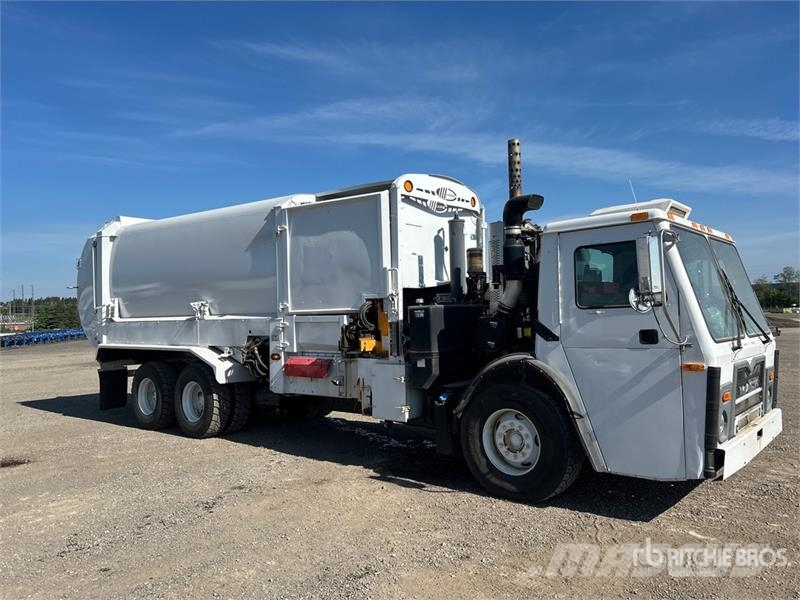 Mack LEU (TerraPro) 6x4 Side Loader Waste Collection Tr Camion dei rifiuti