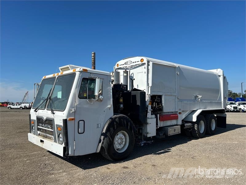 Mack LEU (TerraPro) 6x4 Side Loader Waste Collection Tr Camion dei rifiuti