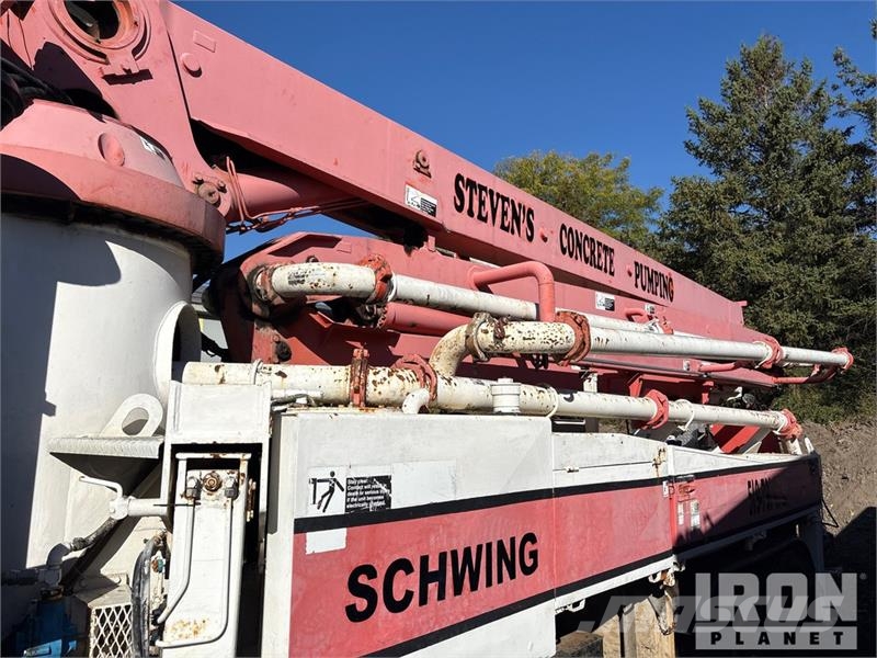Mack MR Beton-Mischfahrzeuge