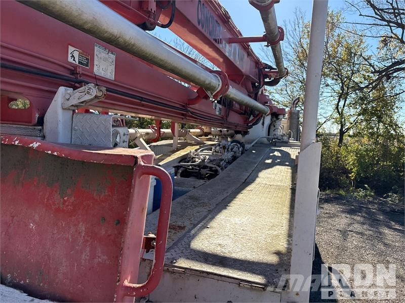 Mack MR Beton-Mischfahrzeuge