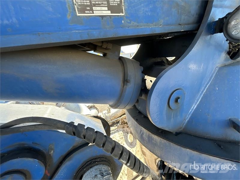 Mack MR688S Автобетоносмесители