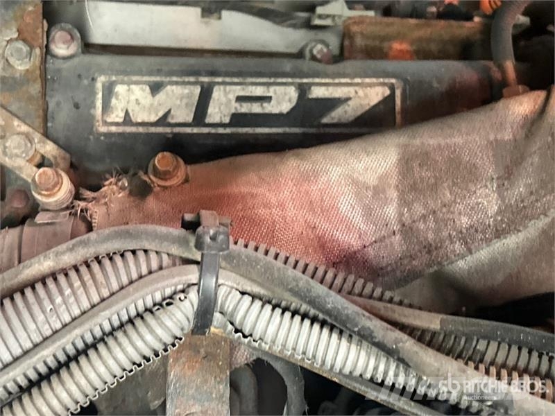 Mack MRU613 Komunalni tovornjaki