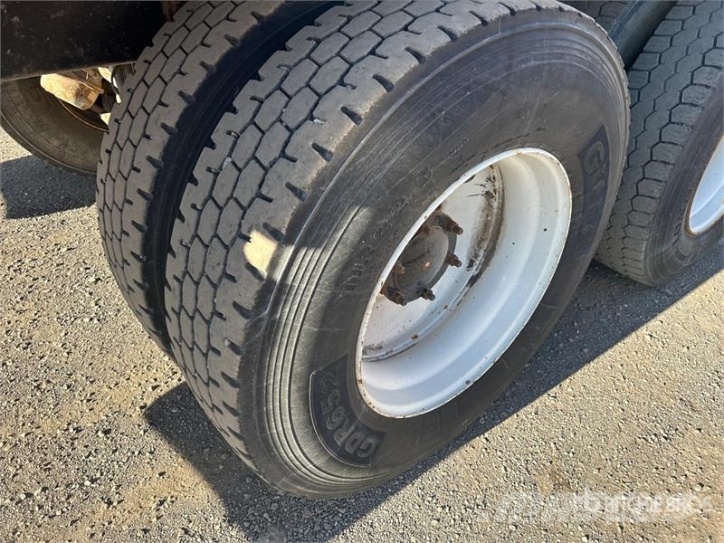 Mack MRU613 Komunalni tovornjaki