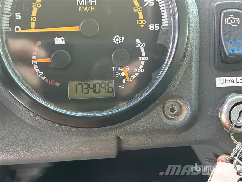 Mack MRU613 Komunalni tovornjaki