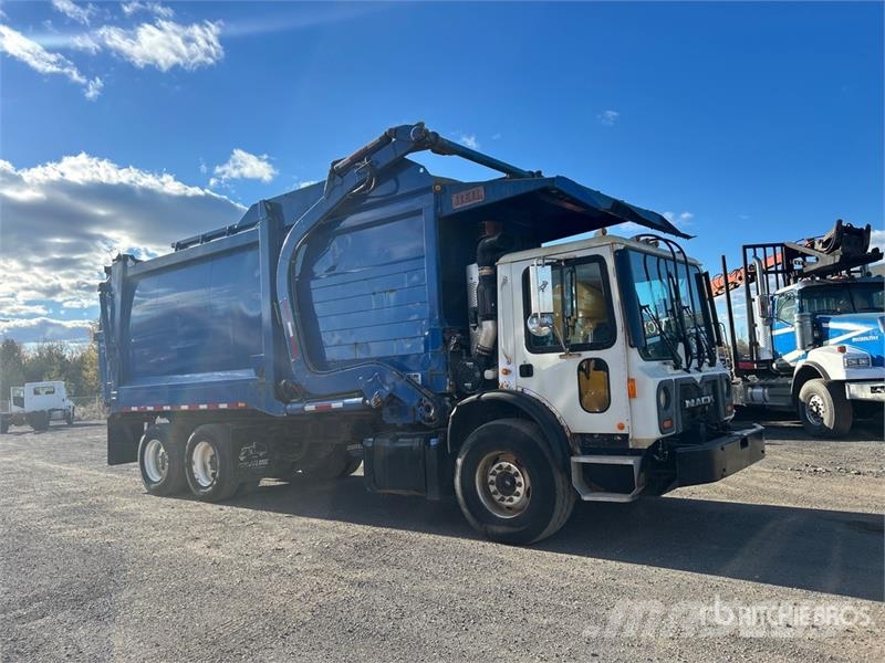 Mack MRU613 Komunalni tovornjaki