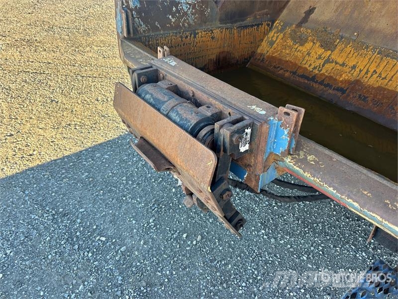 Mack MRU613 Hulladék szállítók