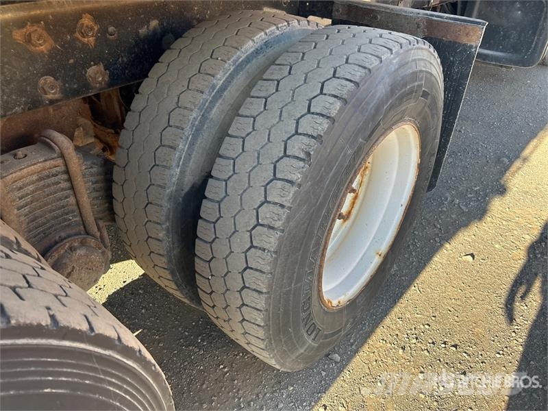 Mack MRU613 Komunalni tovornjaki