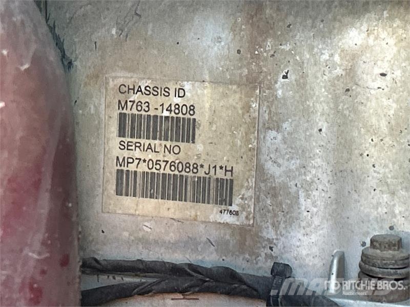 Mack MRU613 Komunalni tovornjaki