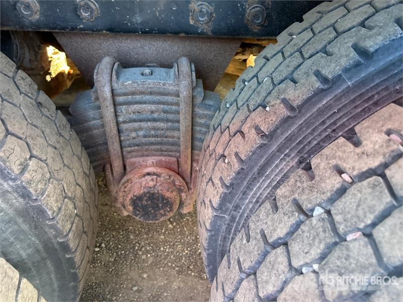 Mack MRU613 Komunalni tovornjaki
