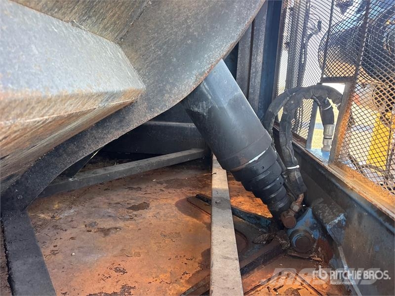 Mack MRU613 Hulladék szállítók