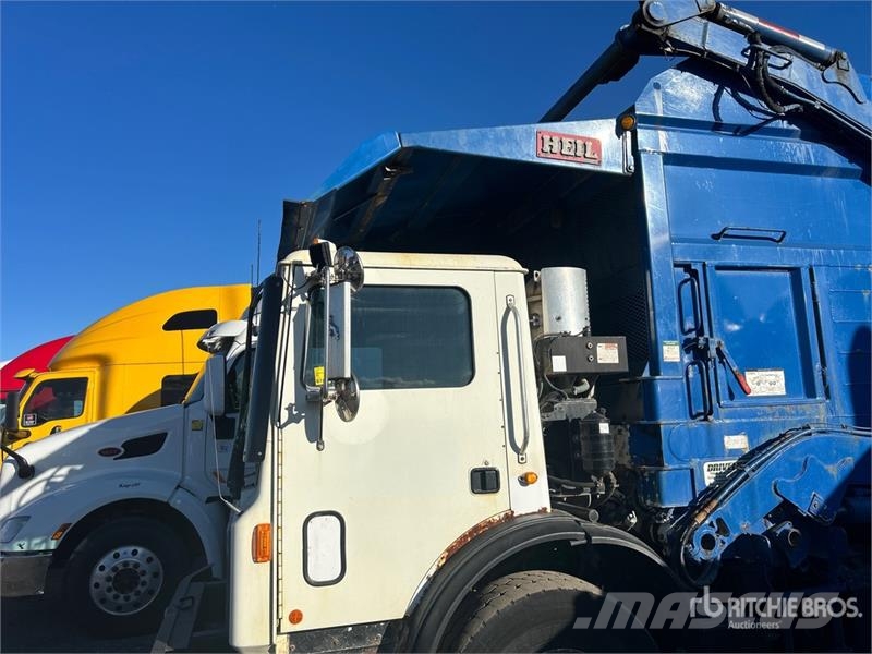 Mack MRU613 Komunalni tovornjaki
