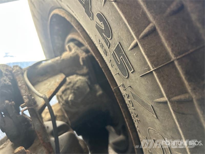 Mack MRU613 Komunalni tovornjaki