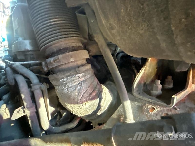Mack MRU613 Komunalni tovornjaki