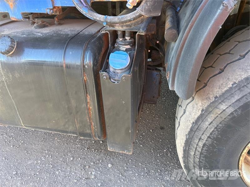 Mack MRU613 Komunalni tovornjaki